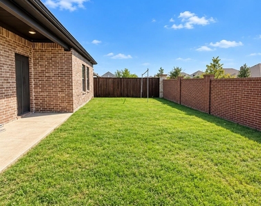 332 Braves Way - Photo Thumbnail 16