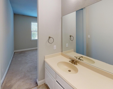 7005 Golf Club Drive - Photo Thumbnail 27