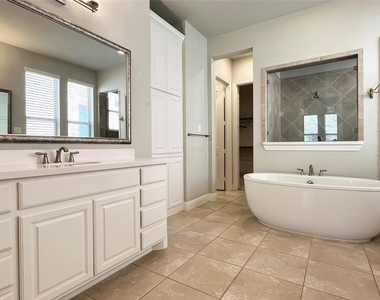 7005 Golf Club Drive - Photo Thumbnail 28