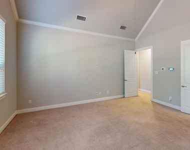 7005 Golf Club Drive - Photo Thumbnail 21