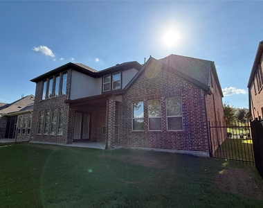 7005 Golf Club Drive - Photo Thumbnail 38