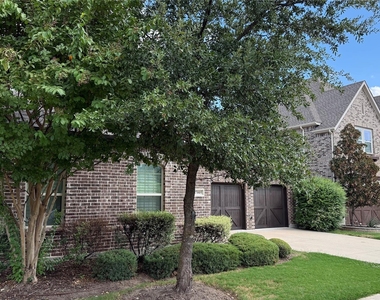 7005 Golf Club Drive - Photo Thumbnail 3