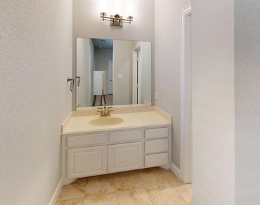 7005 Golf Club Drive - Photo Thumbnail 26