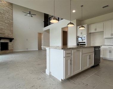 333 Elk Drive - Photo Thumbnail 6