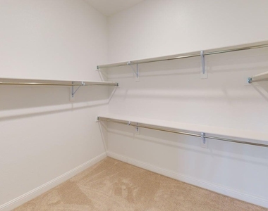 333 Elk Drive - Photo Thumbnail 35