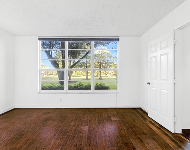 605 Oaks Drive - Photo Thumbnail 19