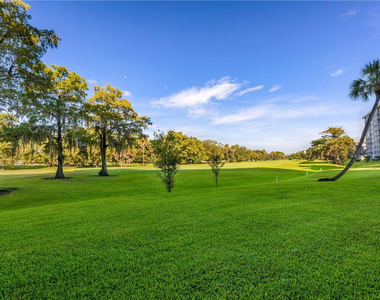 605 Oaks Drive - Photo Thumbnail 23
