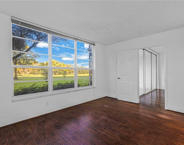 605 Oaks Drive - Photo Thumbnail 18
