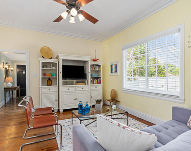 801 Se 3rd Avenue - Photo Thumbnail 9