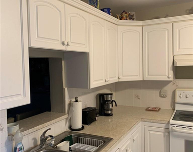 2305 Lucaya Lane - Photo Thumbnail 2