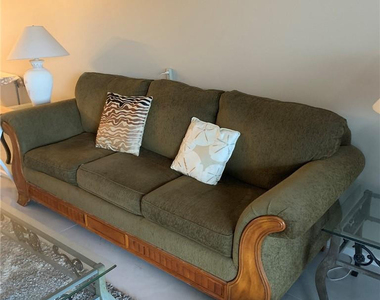 2305 Lucaya Lane - Photo Thumbnail 5