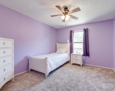2033 Oakmeadow Street - Photo Thumbnail 21