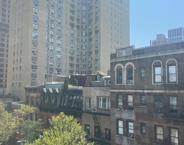 East 84th Street - Photo Thumbnail 5