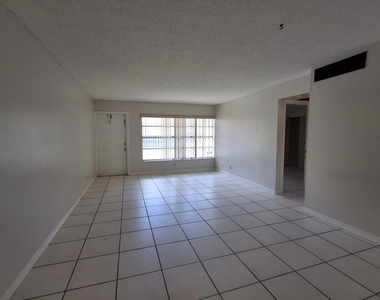 11506 Royal Palm Boulevard - Photo Thumbnail 4