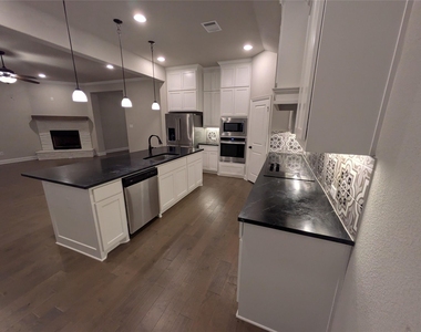 1720 Whispering Trail Drive - Photo Thumbnail 6