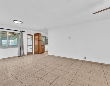 132 Se 2nd Court - Photo Thumbnail 8