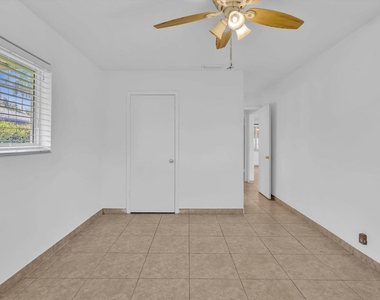 132 Se 2nd Court - Photo Thumbnail 14