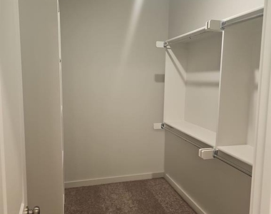 11751 Sweeping Lane - Photo Thumbnail 7