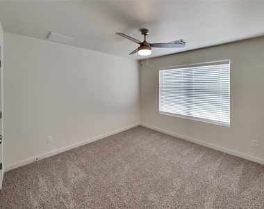 10940 Chantry Road - Photo Thumbnail 14