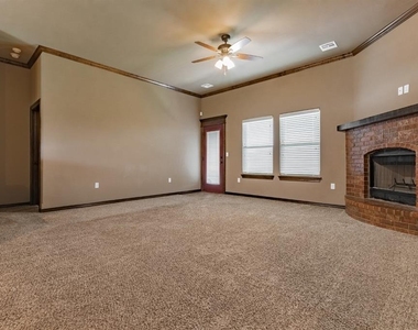 11113 Nw 8th Street - Photo Thumbnail 1