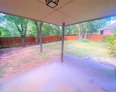 725 Tuscany Way - Photo Thumbnail 15