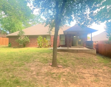 725 Tuscany Way - Photo Thumbnail 17