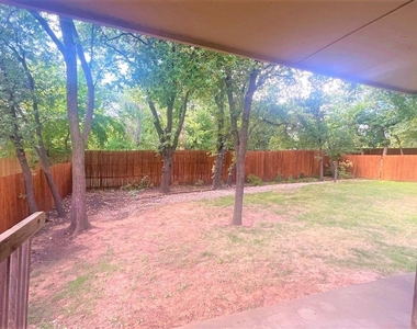 725 Tuscany Way - Photo Thumbnail 16