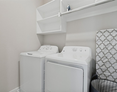 2808 Spring Side Drive - Photo Thumbnail 16