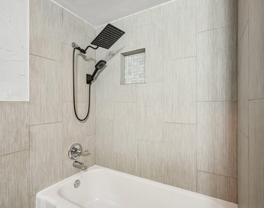 6017 E University Boulevard - Photo Thumbnail 9