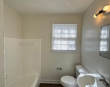 5135 Grapevine Drive - Photo Thumbnail 8