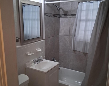 2416 22nd Street - Photo Thumbnail 6