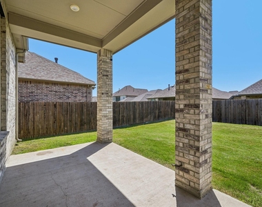 1506 Calcot Lane - Photo Thumbnail 23