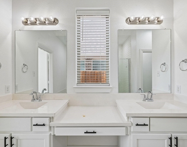 1506 Calcot Lane - Photo Thumbnail 22