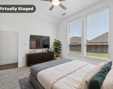1506 Calcot Lane - Photo Thumbnail 15