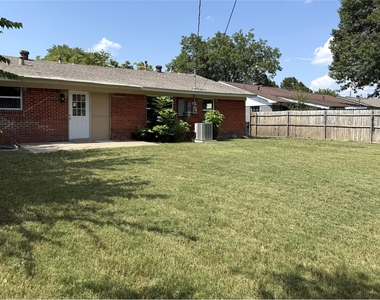 522 Donald Drive - Photo Thumbnail 14