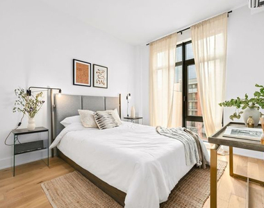 2-24 26th Ave 11102 - Photo Thumbnail 17