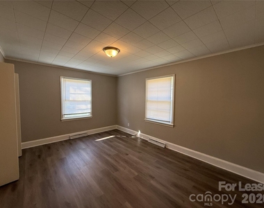 113 Garrison Drive - Photo Thumbnail 10