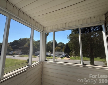 113 Garrison Drive - Photo Thumbnail 12