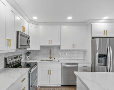 70 Valencia C - Photo Thumbnail 8