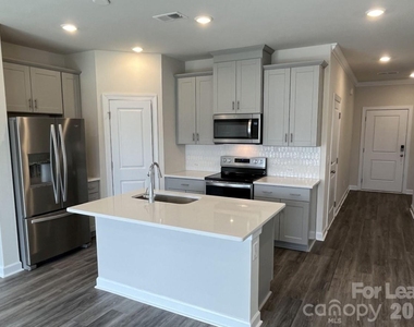 3713 Backwater Street - Photo Thumbnail 4