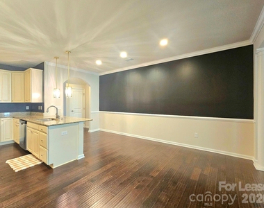 11072 Discovery Drive - Photo Thumbnail 6
