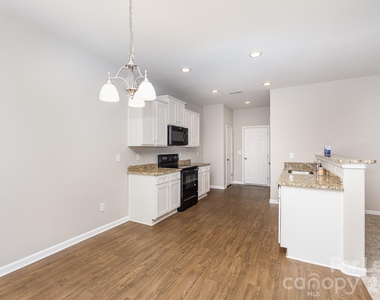 6209 Purbeck Way - Photo Thumbnail 5