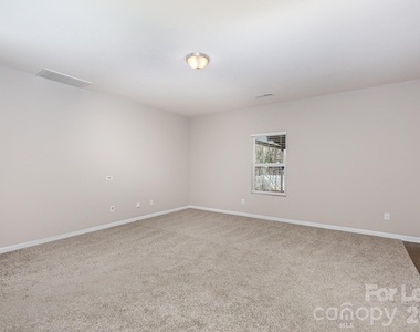 6209 Purbeck Way - Photo Thumbnail 3