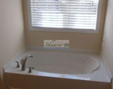 9597 Camberley Avenue - Photo Thumbnail 7