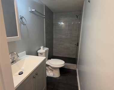 13327 Central Avenue - Photo Thumbnail 3