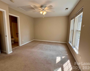 212 Bland Street W - Photo Thumbnail 12