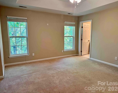212 Bland Street W - Photo Thumbnail 8