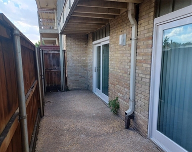 5930 Birchbrook Drive - Photo Thumbnail 16