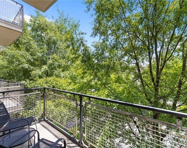 1133 Metropolitan Avenue - Photo Thumbnail 8