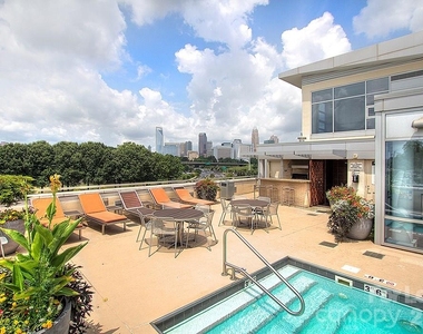 1133 Metropolitan Avenue - Photo Thumbnail 27